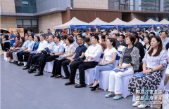 以科学和科学家、展示科技魅力、普及科学学问